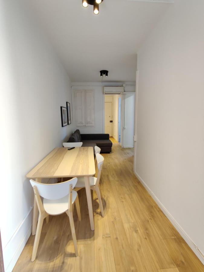 Cozy Apartment In Gracia Barcelona Exterior photo